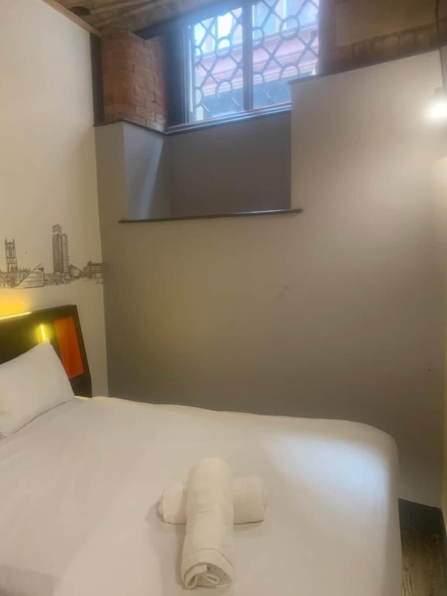Easyhotel Манчестер Экстерьер фото