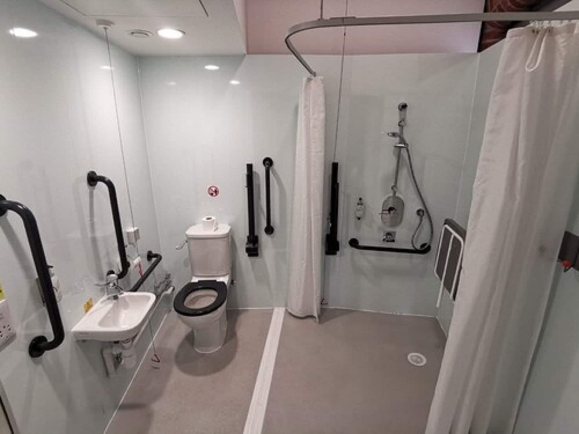 Easyhotel Манчестер Экстерьер фото