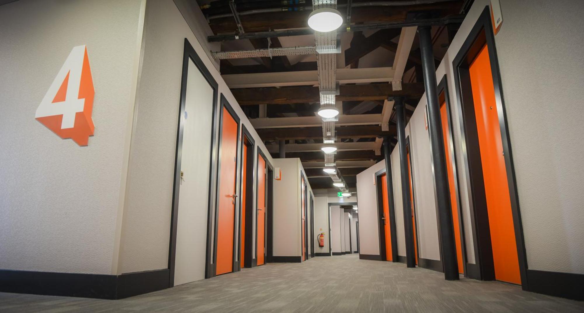Easyhotel Манчестер Экстерьер фото