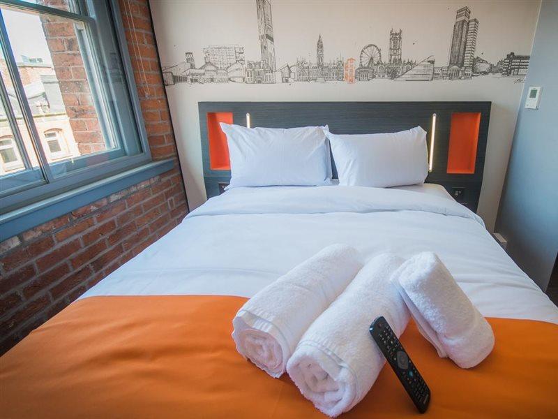 Easyhotel Манчестер Экстерьер фото